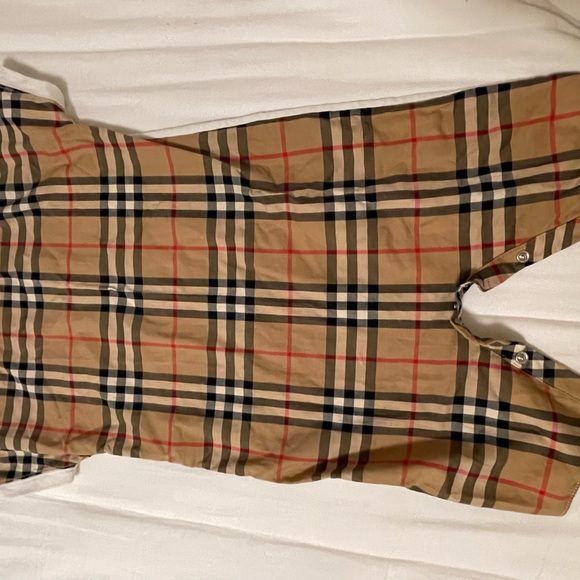 Burberry baby bodysuit. Worn just once - Picture 5 of 5